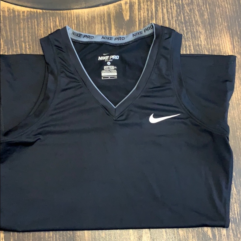 Nike Pro workout tank🖤